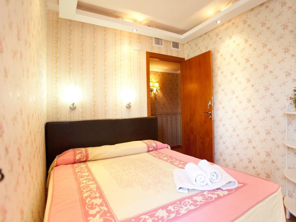 Bed And Breakfast En Салоу Стая снимка