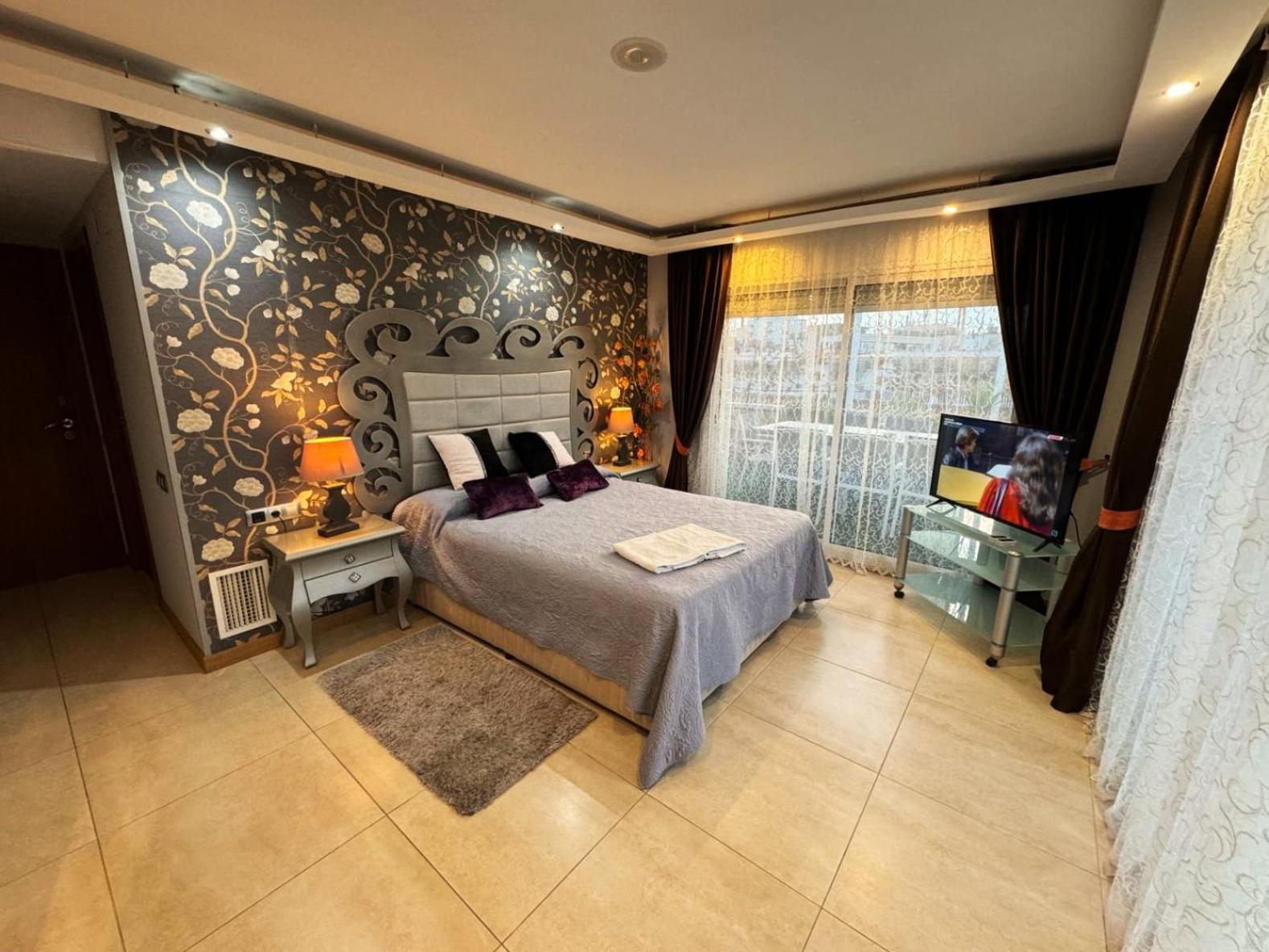 Bed And Breakfast En Салоу Екстериор снимка