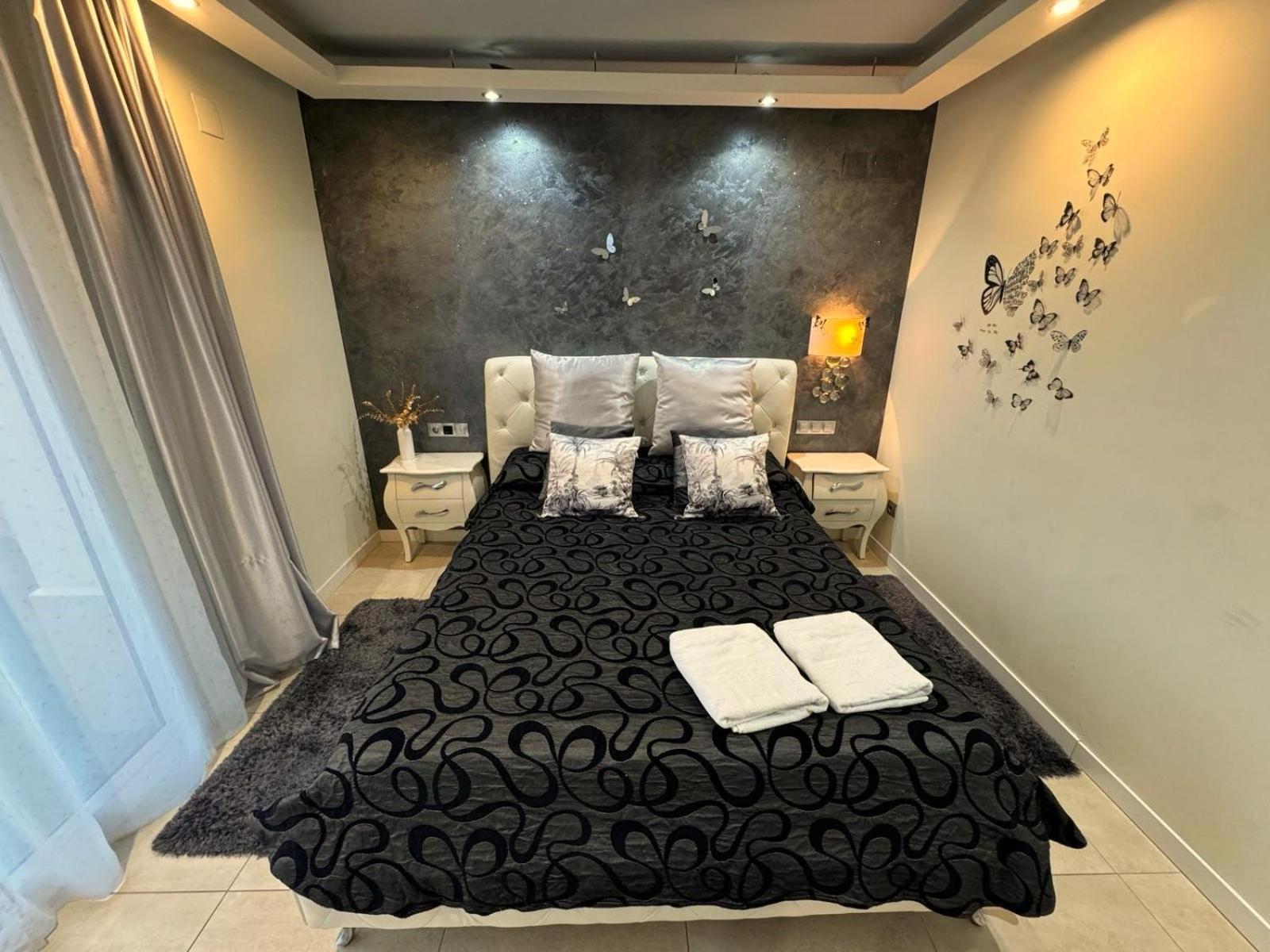 Bed And Breakfast En Салоу Екстериор снимка